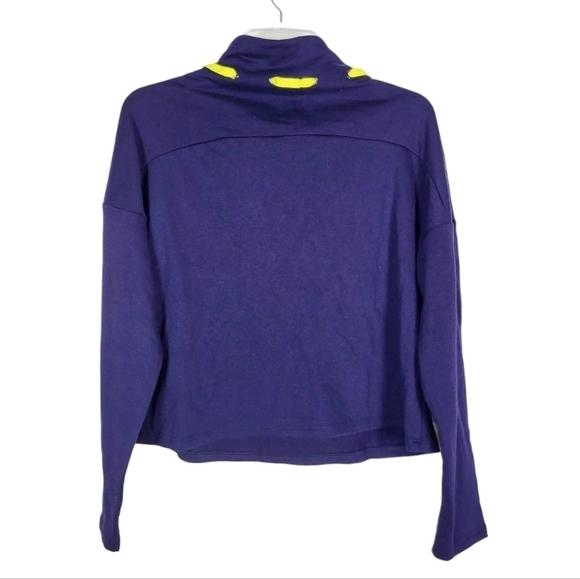 FABLETICS x Demi Lovato Dominique Pullover sweatshirt NWT - Picture 2 of 6